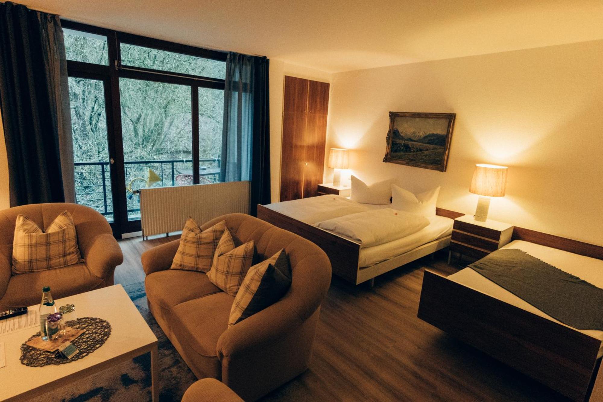 Gasthof Hotel Zur Post Egloffstein 外观 照片