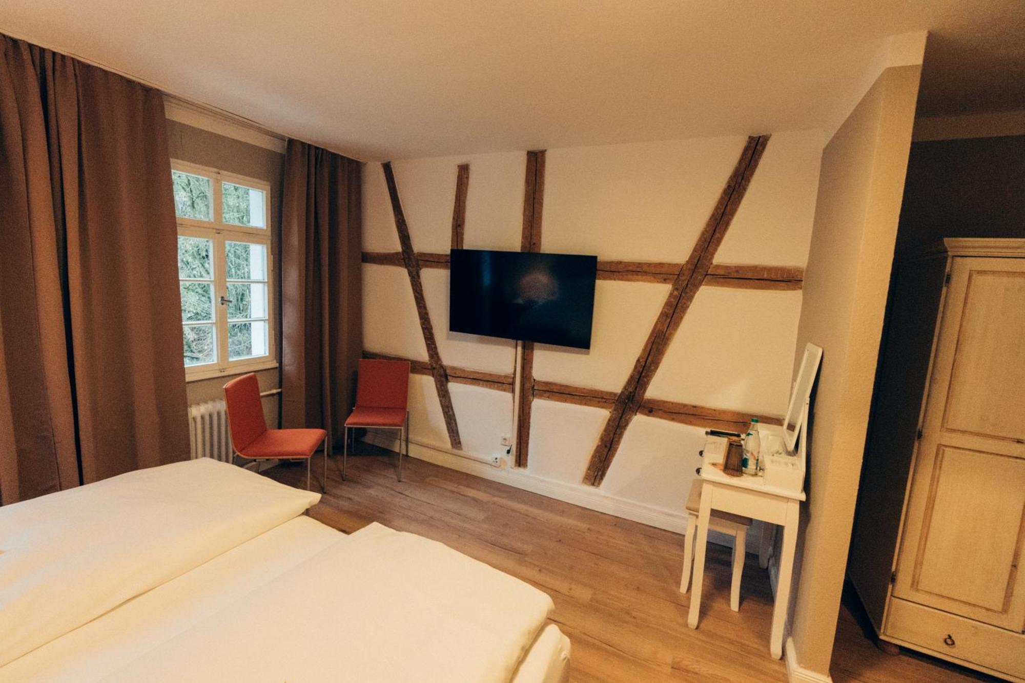 Gasthof Hotel Zur Post Egloffstein 外观 照片