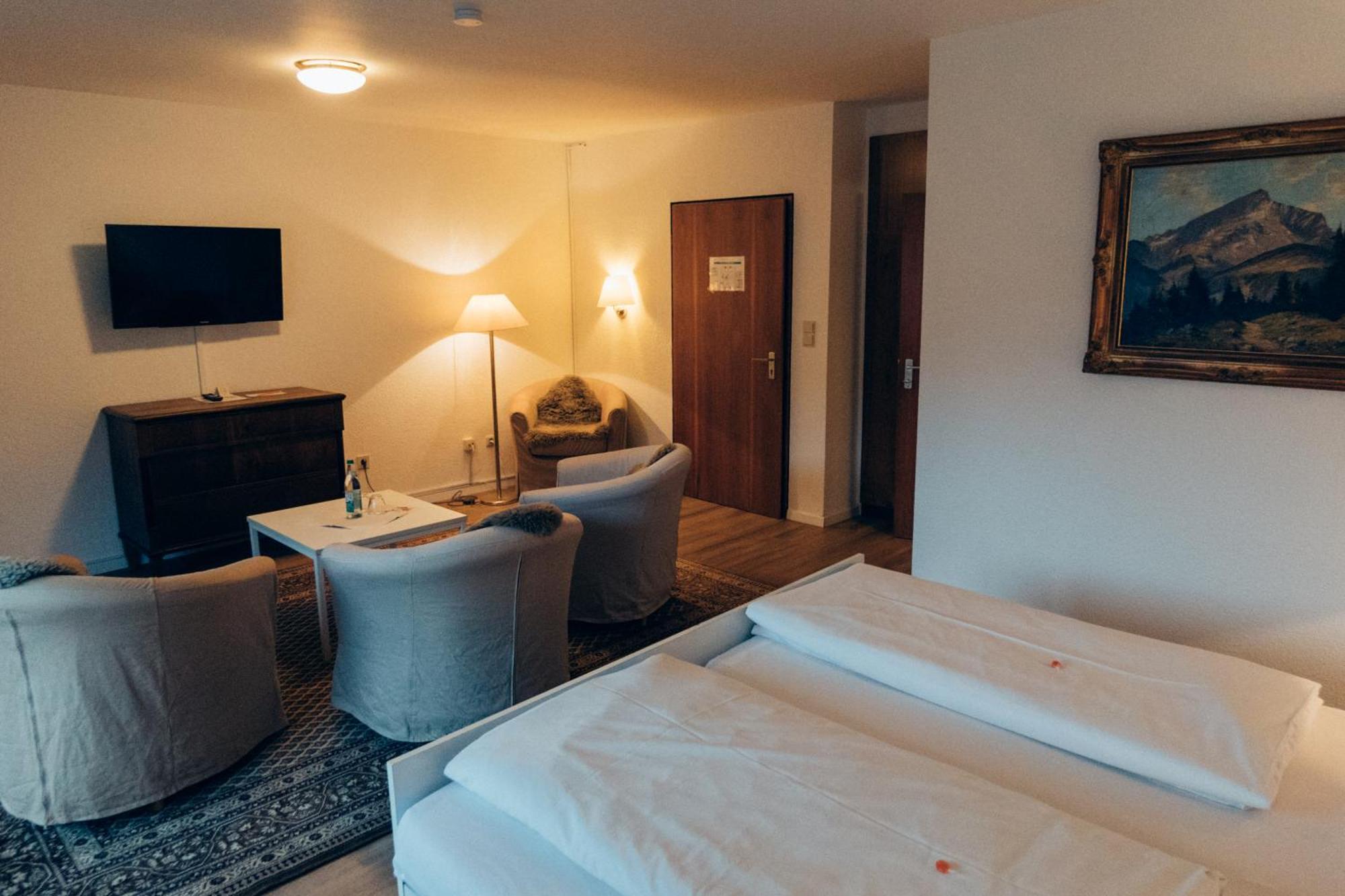 Gasthof Hotel Zur Post Egloffstein 外观 照片
